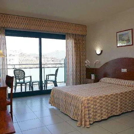 Fenals Garden 4*