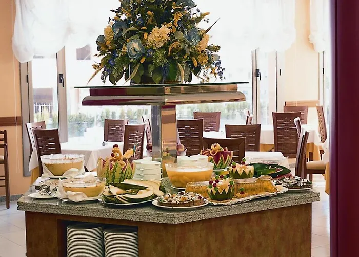 Hotel Fenals Garden 4*