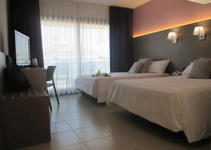 Fenals Garden Λορέτ Ντε Μαρ