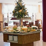 Отель Fenals Garden 4*