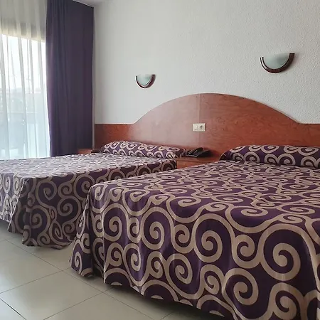 Fenals Garden Hotel