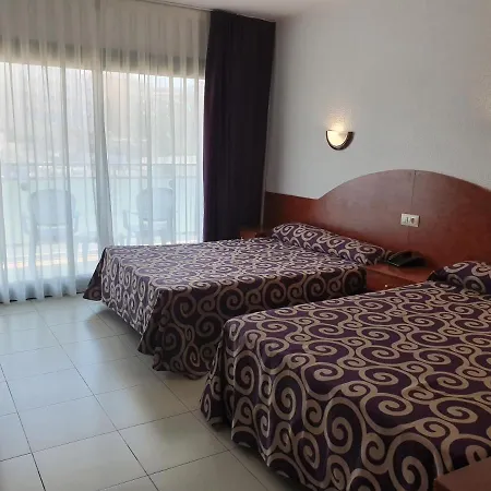 Fenals Garden Hotel
