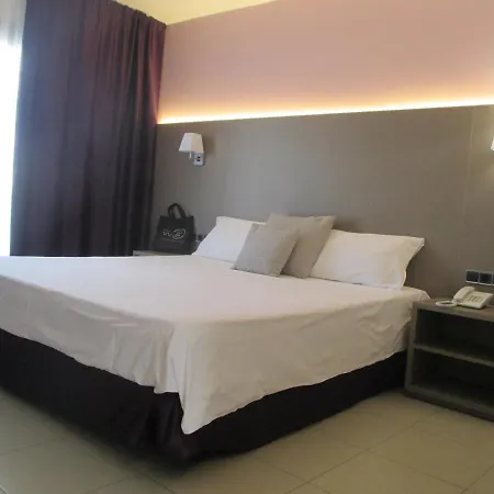 Fenals Garden 4* 료렛 드 마르